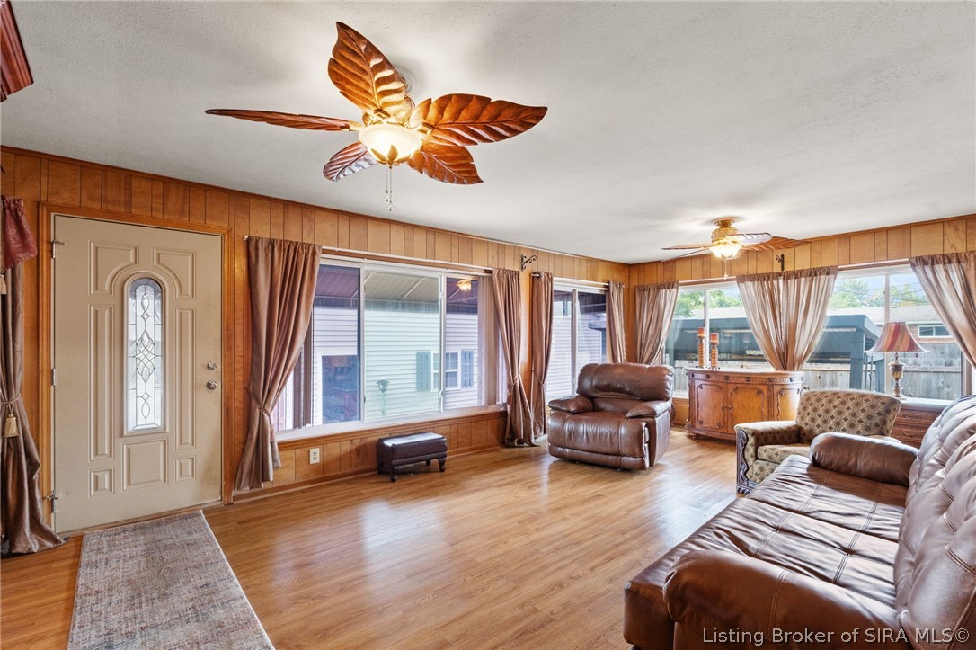 2579 Charlestown Road