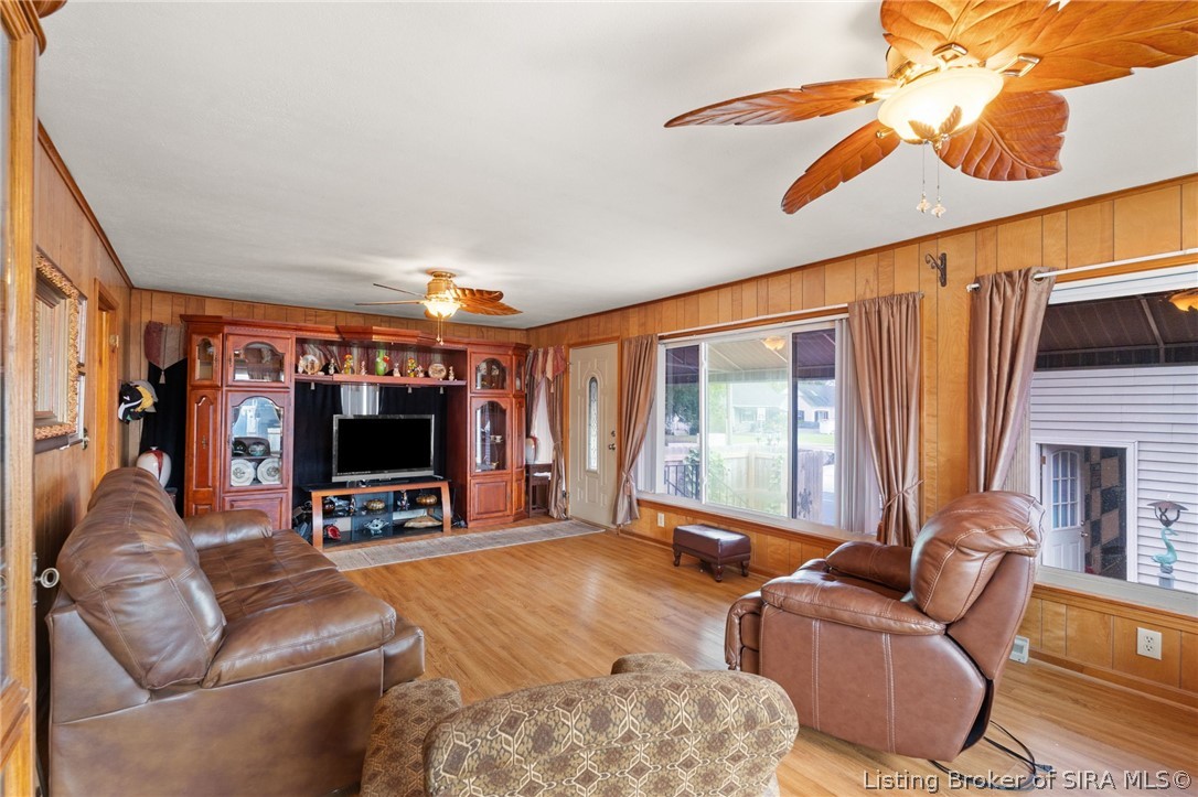 2579 Charlestown Road