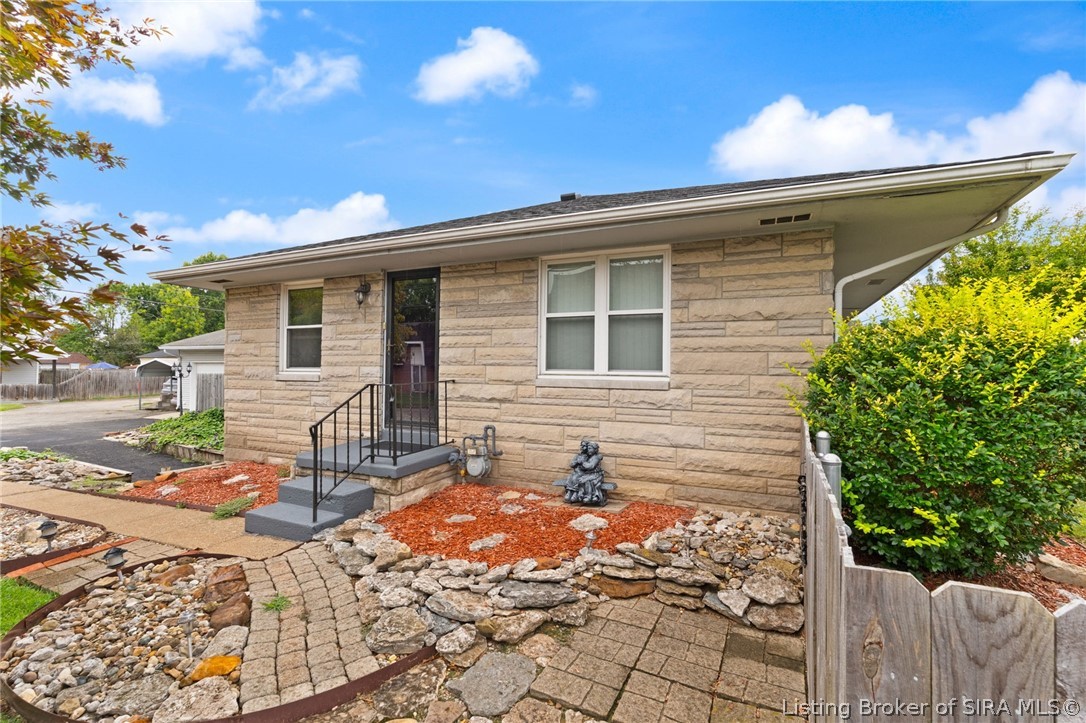 2579 Charlestown Road