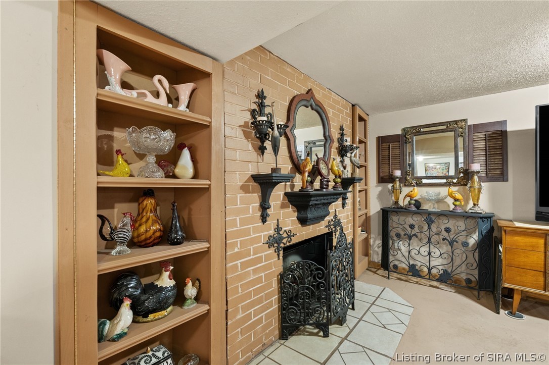 2579 Charlestown Road