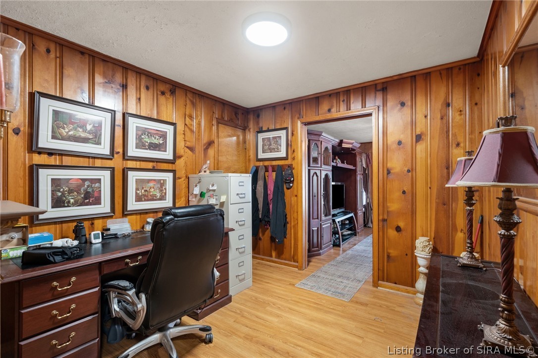 2579 Charlestown Road