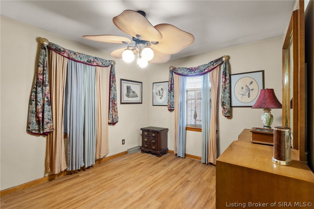 2579 Charlestown Road