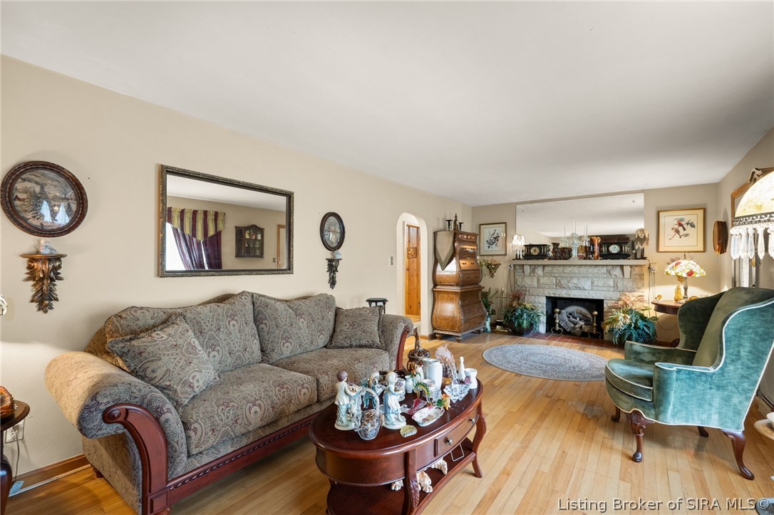2579 Charlestown Road