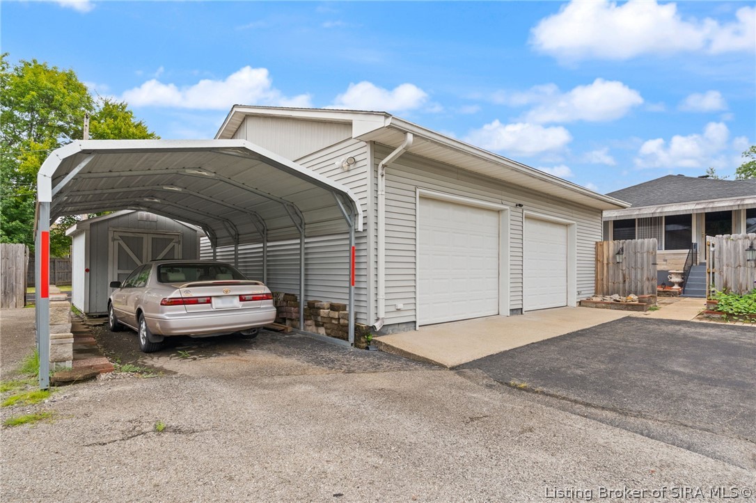2579 Charlestown Road
