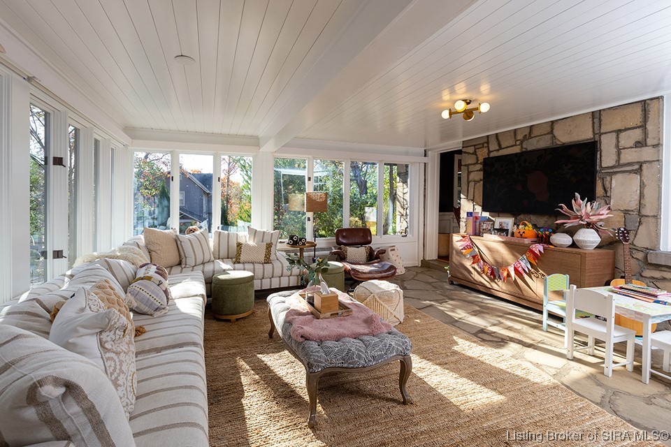 207 Highland Avenue