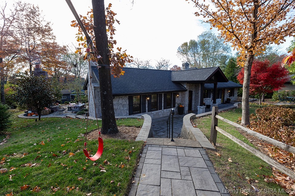 207 Highland Avenue