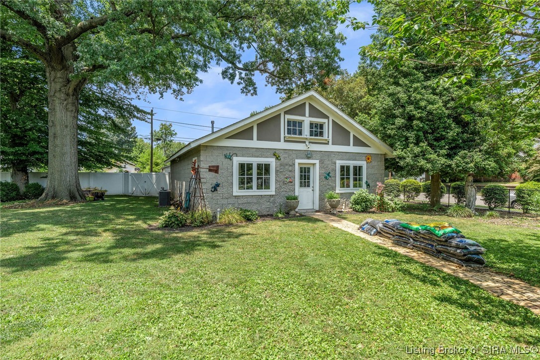 140 E High Street