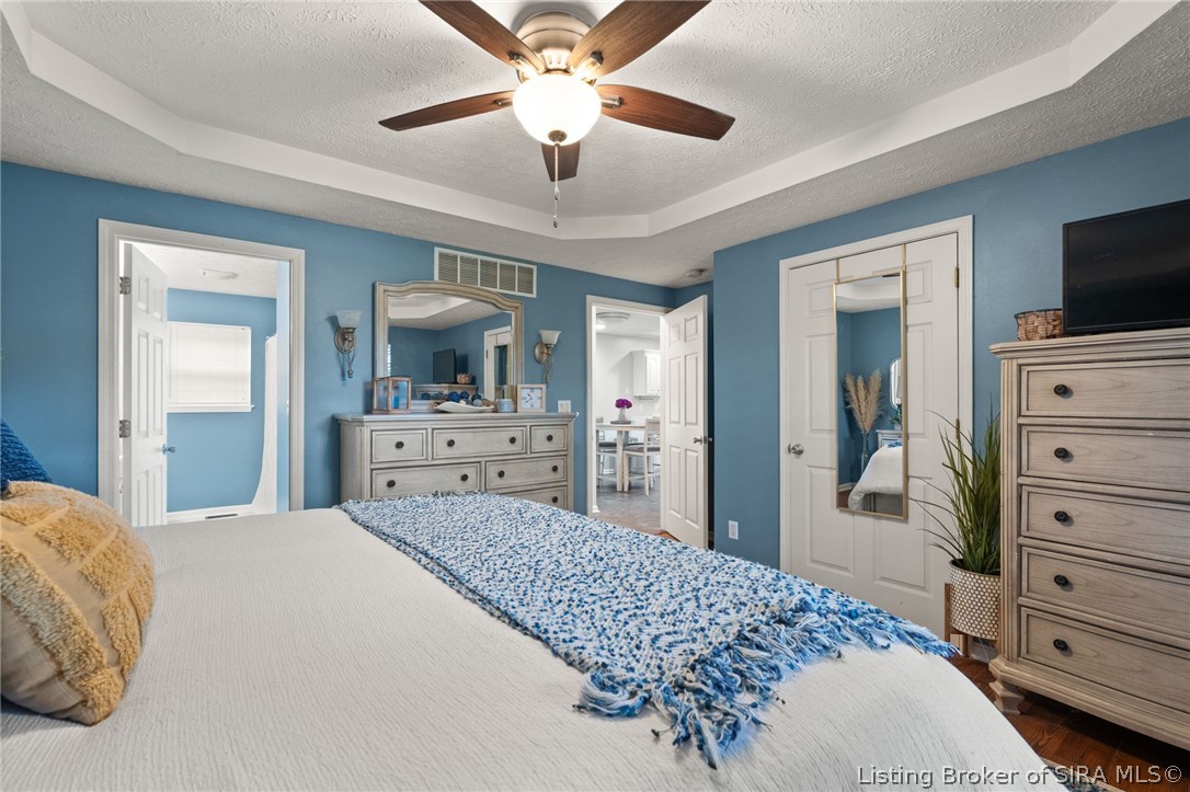 6803 Twin Springs Drive