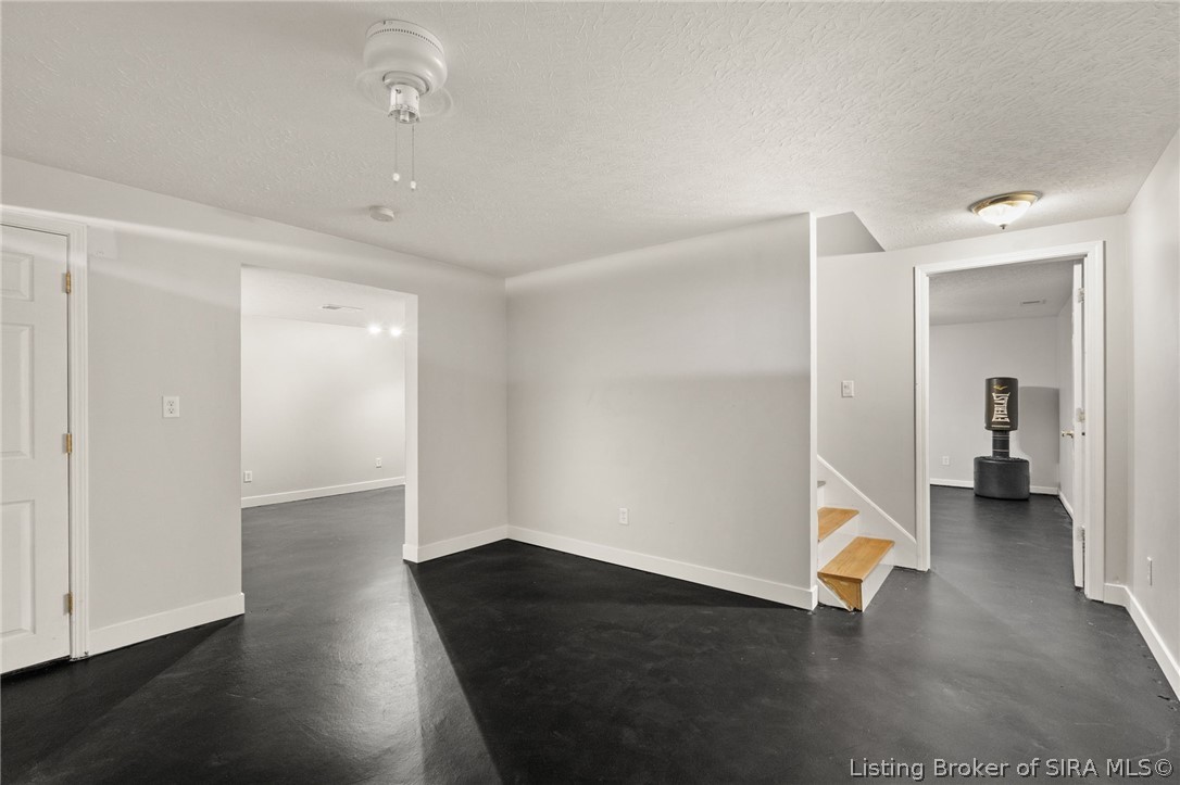 6803 Twin Springs Drive