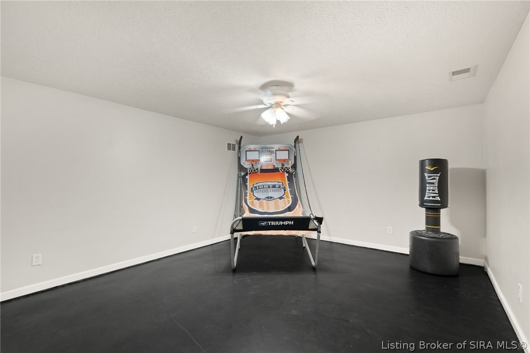 6803 Twin Springs Drive