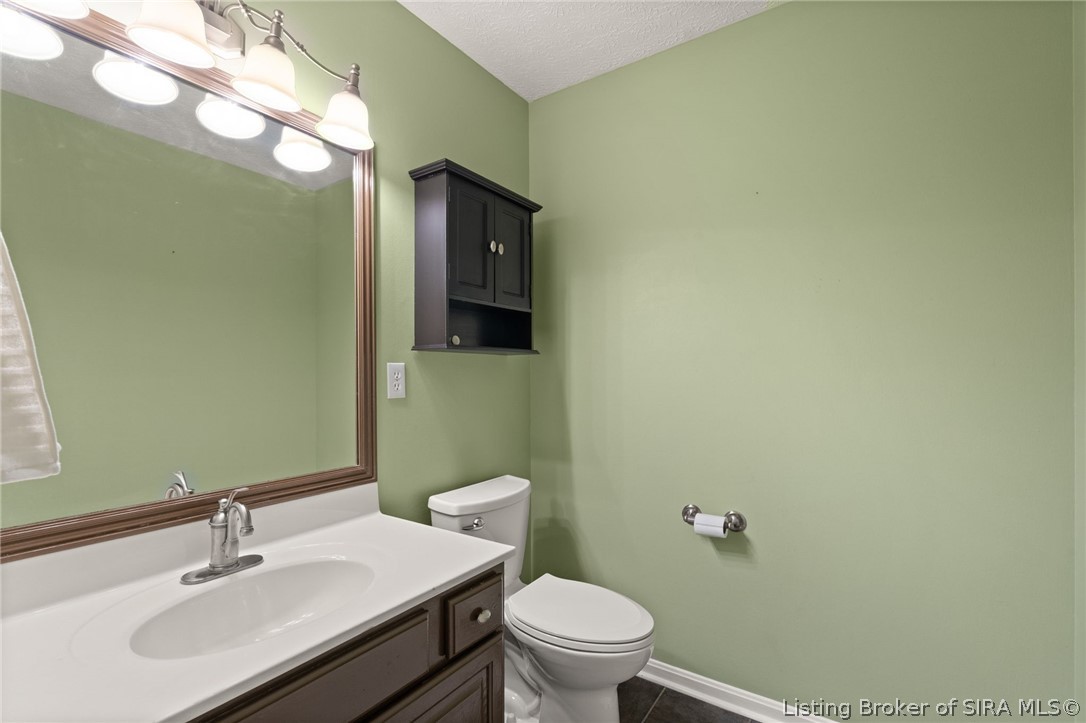 6803 Twin Springs Drive