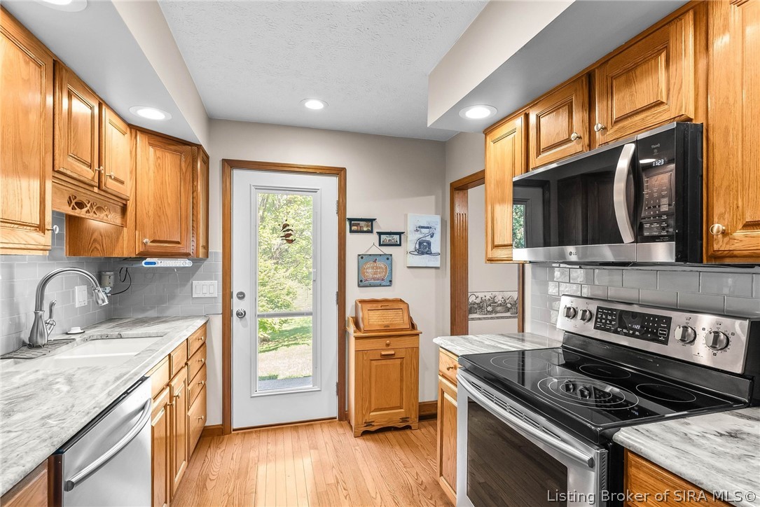 4013 Scenic Valley Road