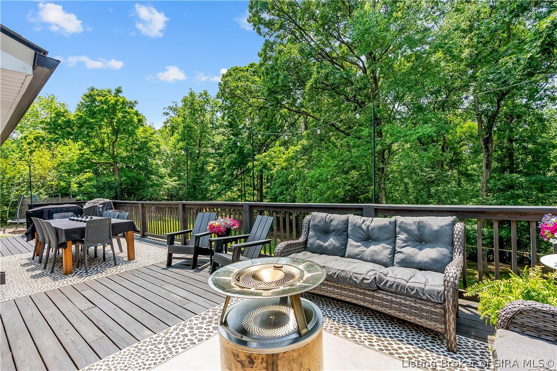 1611 Woodland Road