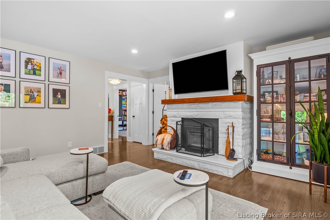 1611 Woodland Road