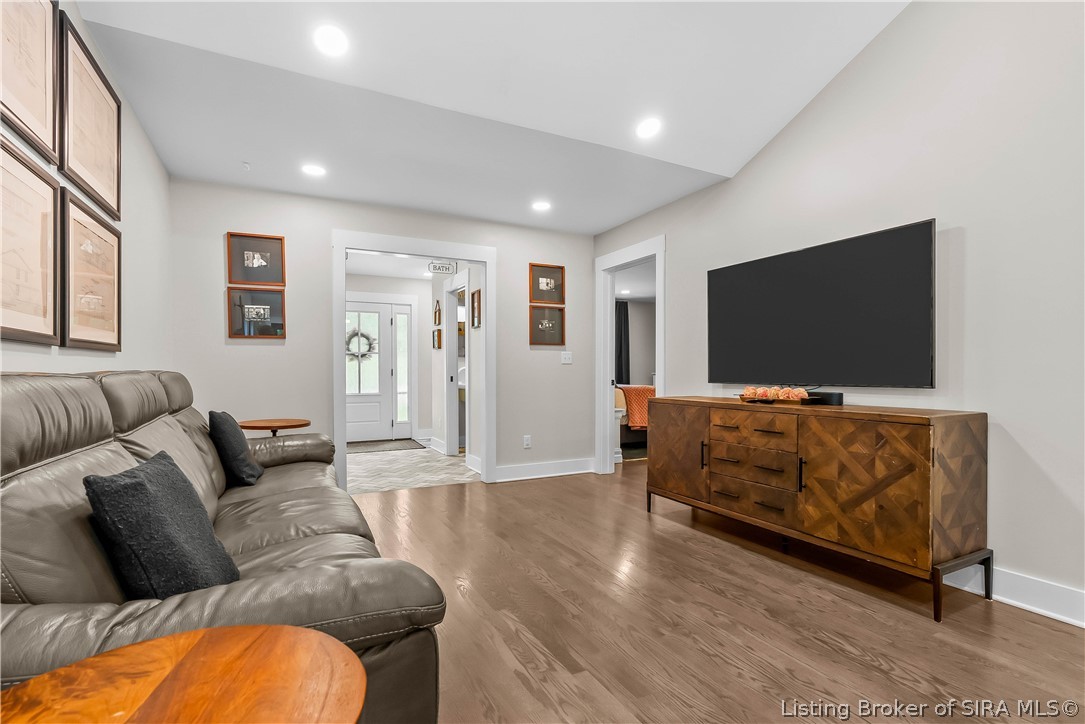 1611 Woodland Road