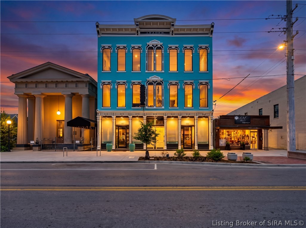 207-209 E Main Street