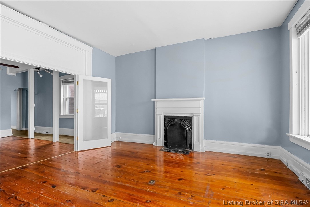 419 W 1st Street
