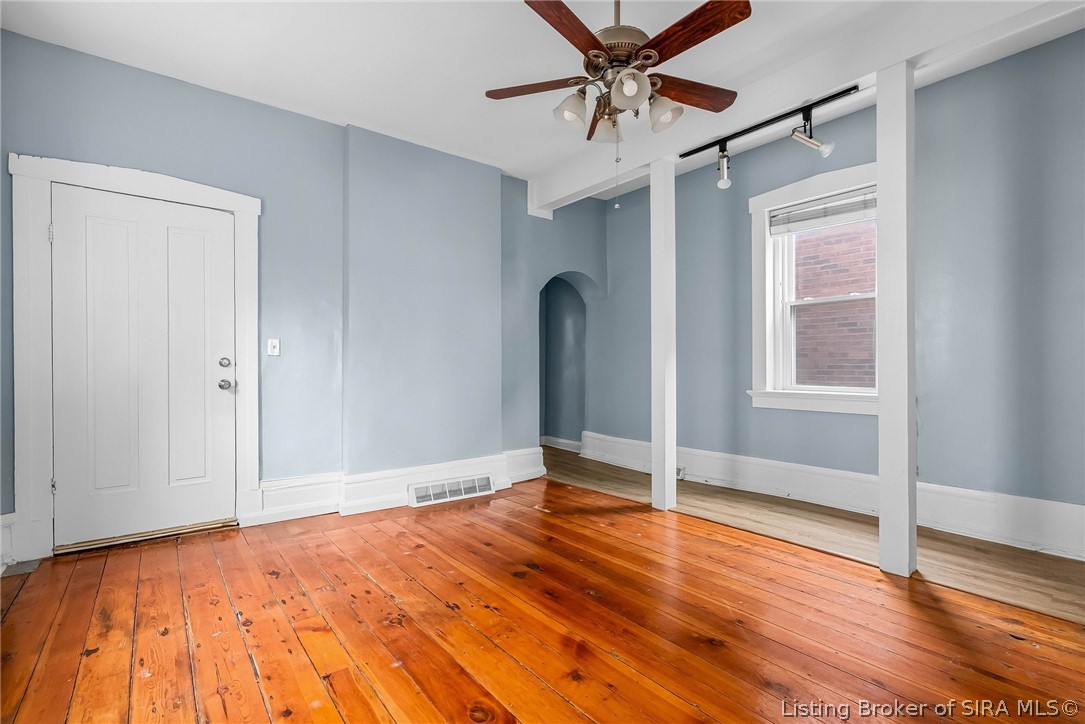 419 W 1st Street