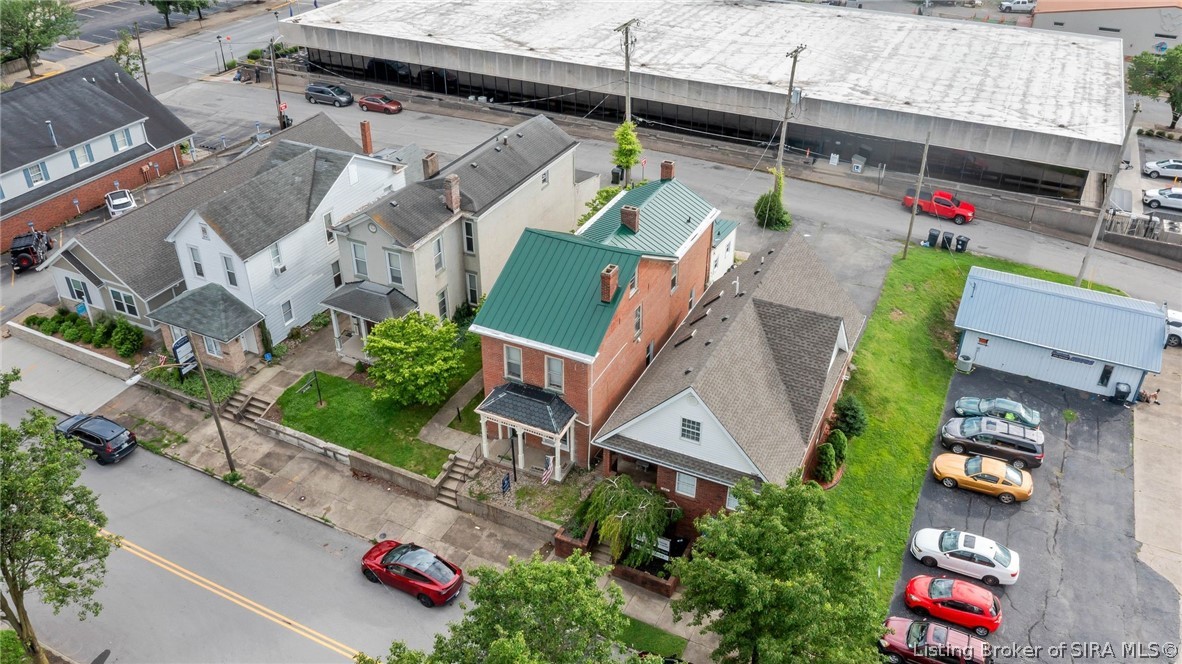 419 W 1st Street