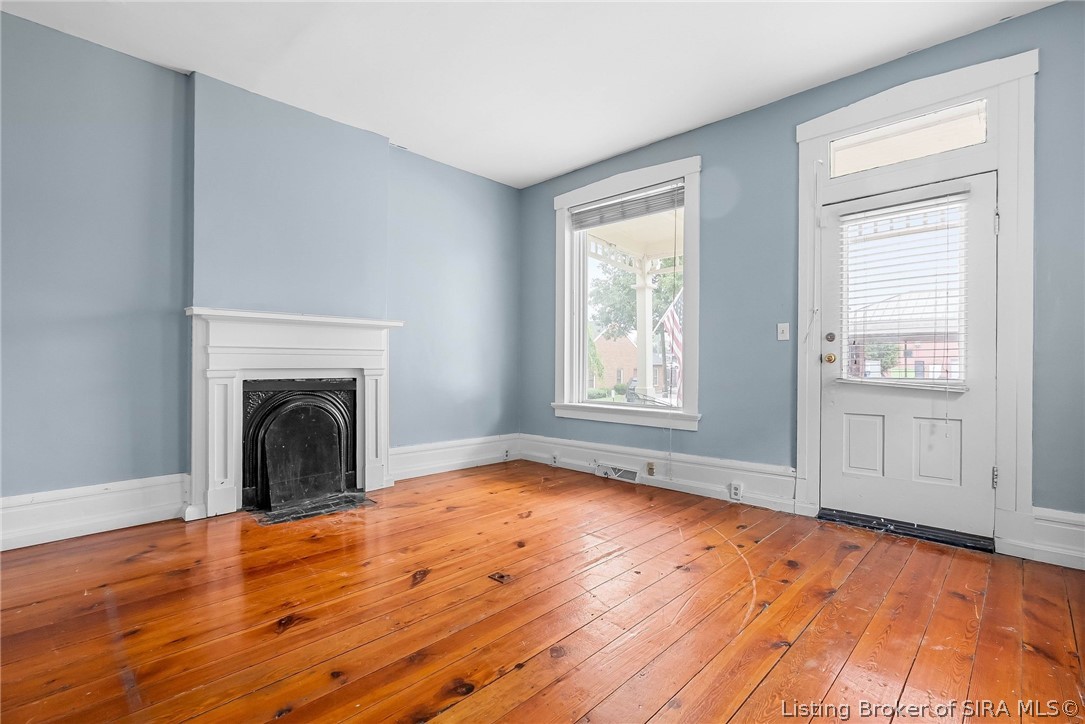 419 W 1st Street