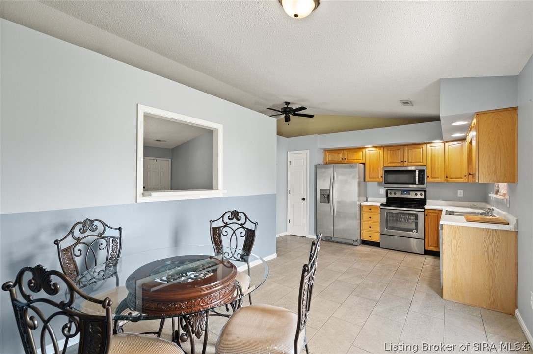 3419 Christopher Trail