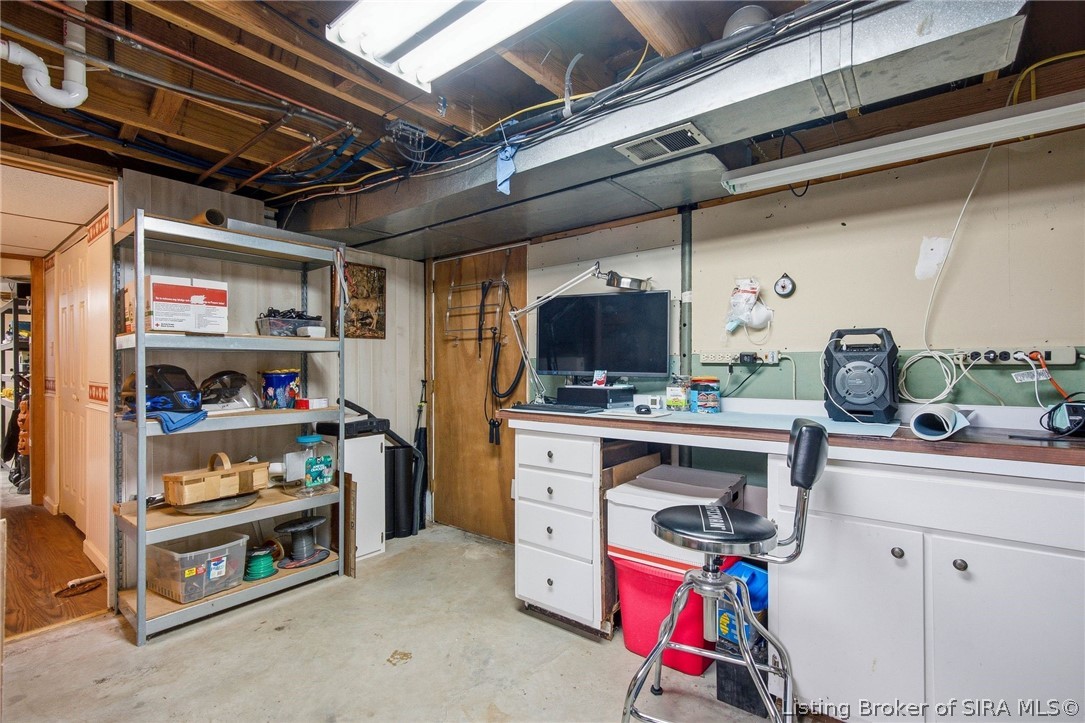 6205 Eric Drive