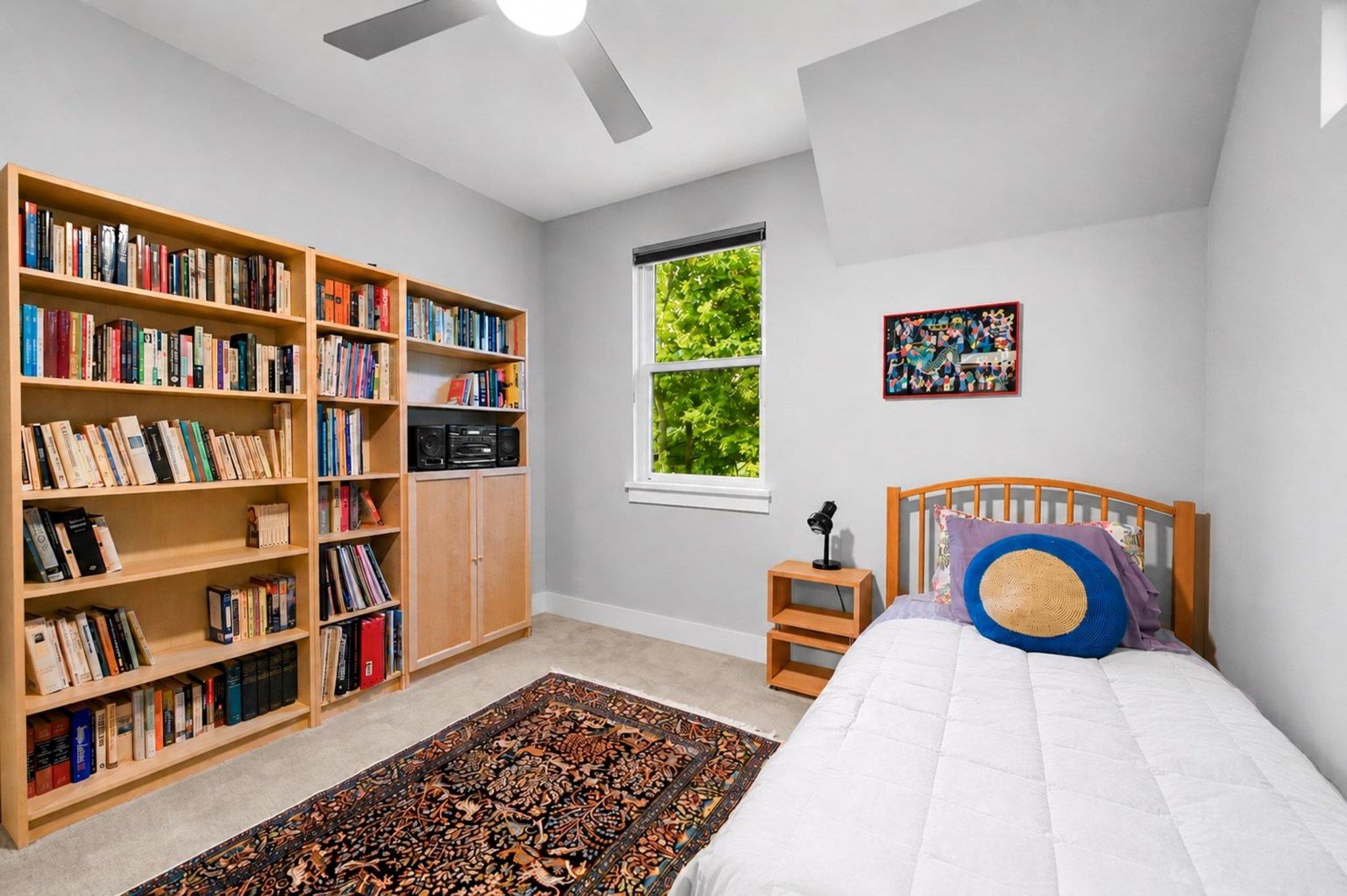 1506 W Saint Johns Ave