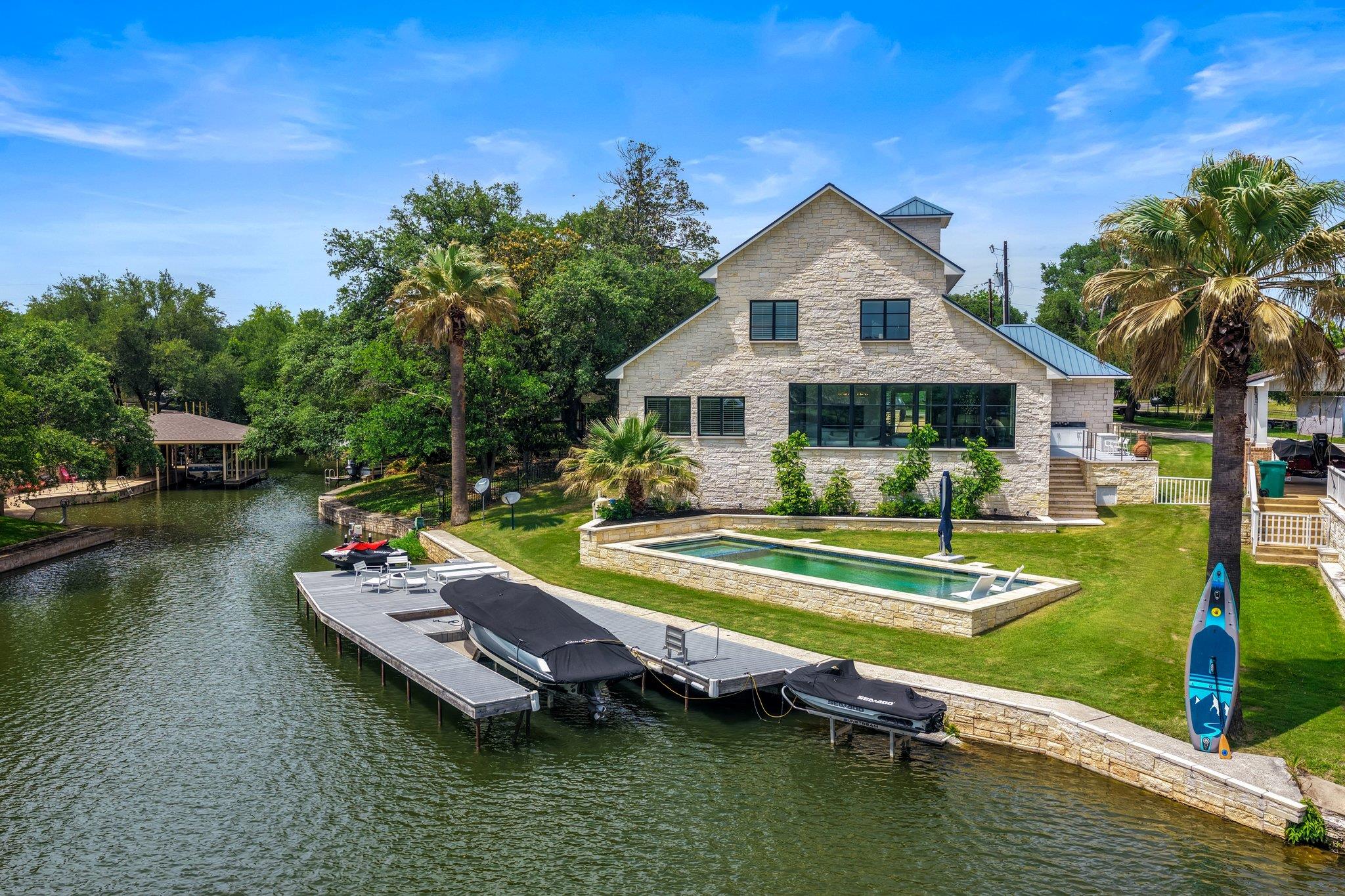 1110 County Road 132A