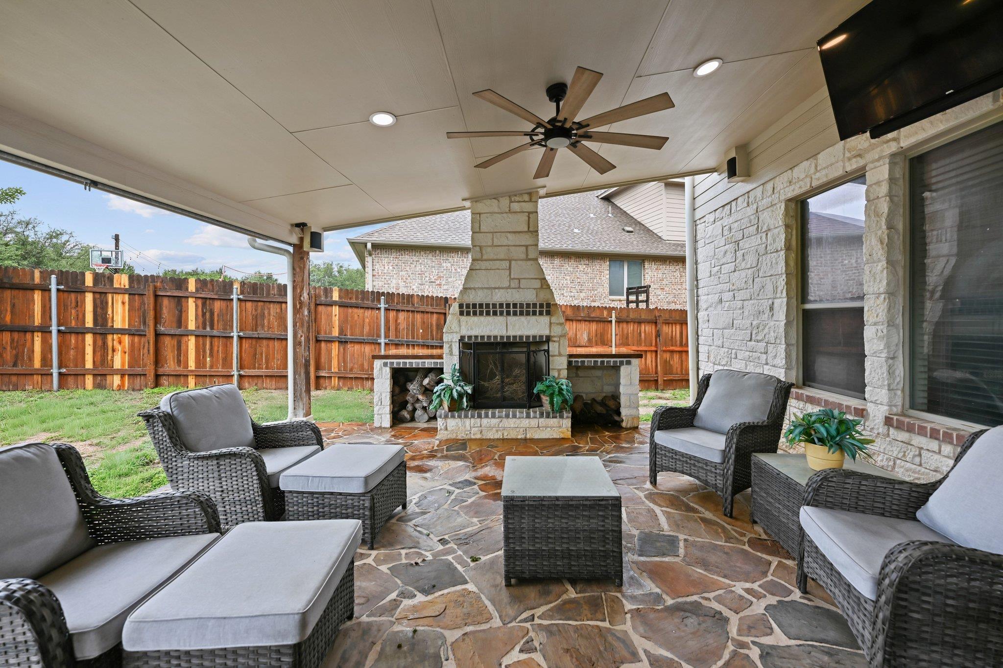 5528 Wild Foxglove RD