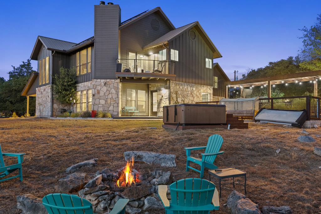 1305 Park CV