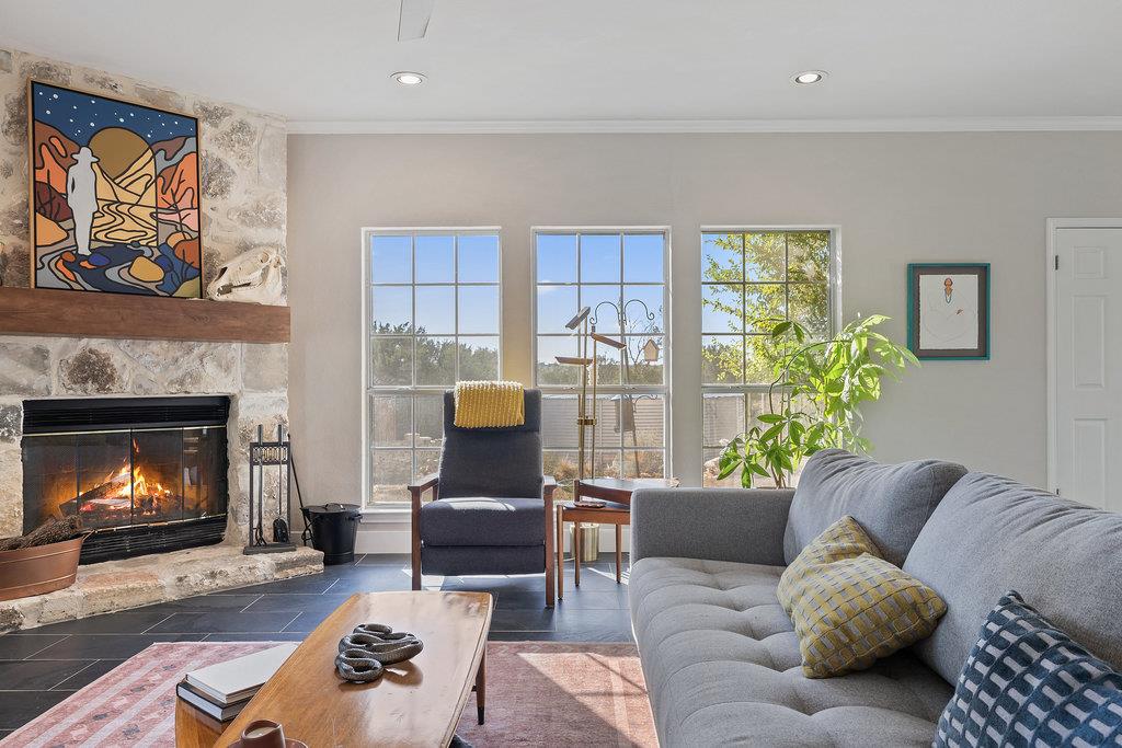 1305 Park CV