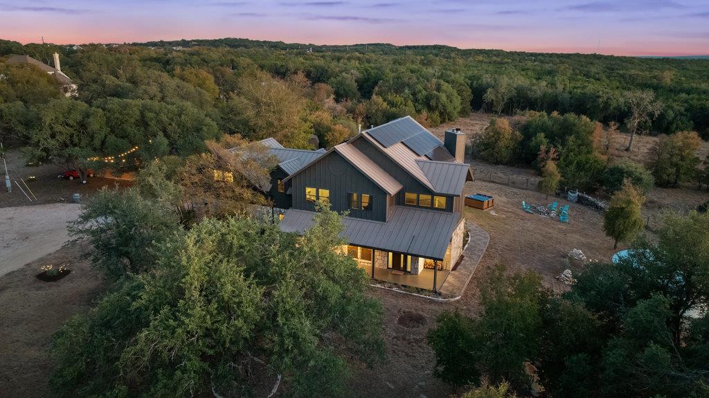 1305 Park CV