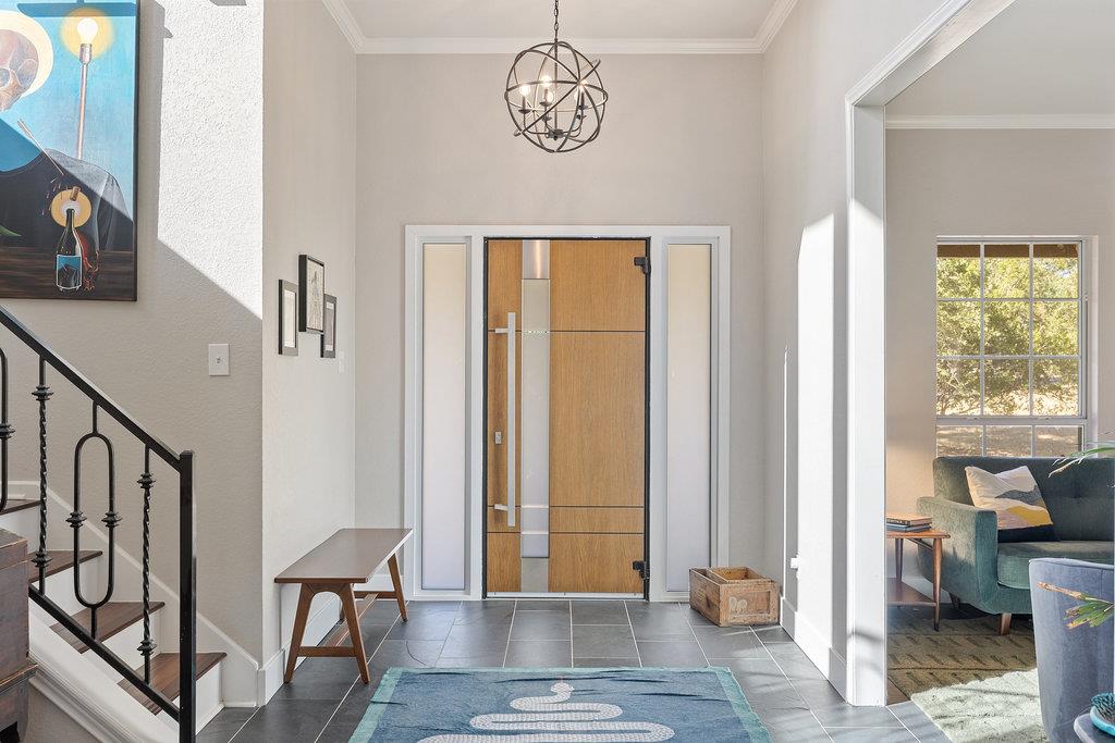 1305 Park CV