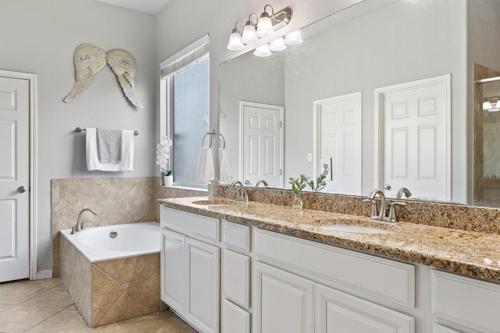 5433 Texas Bluebell DR