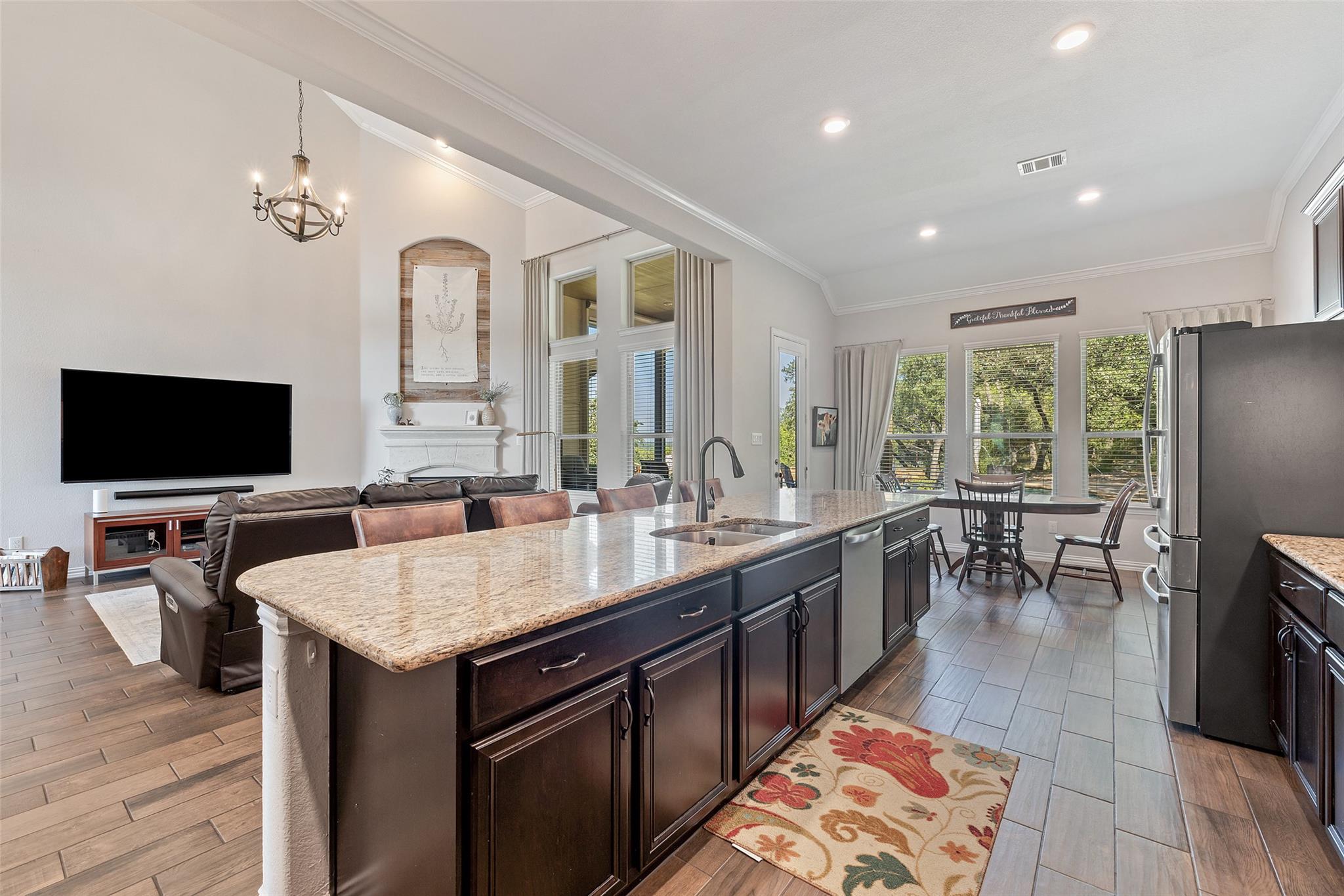 4512 Diamante DR