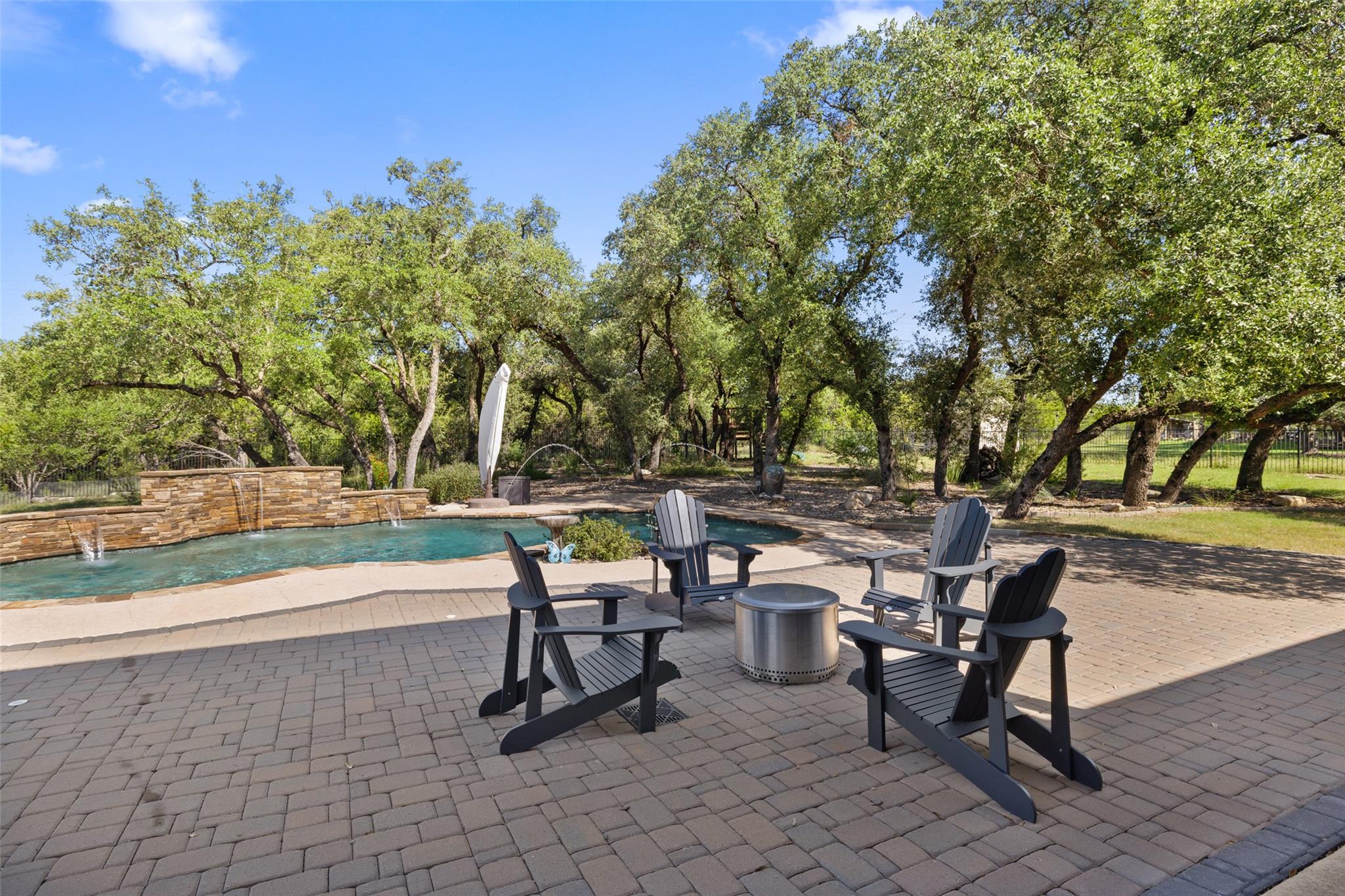 4512 Diamante DR
