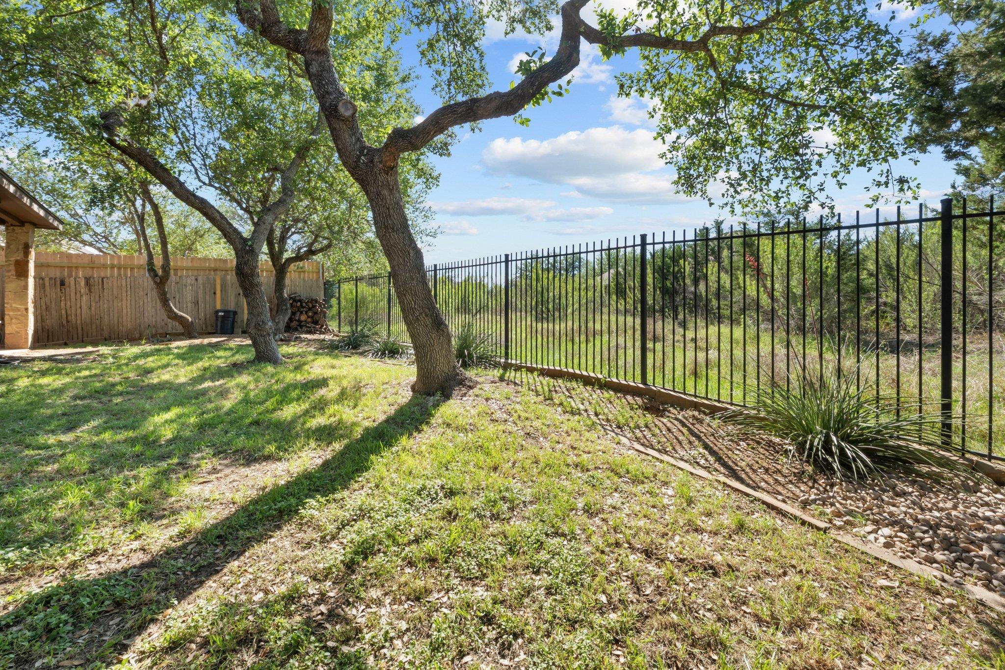 22204 Red Yucca RD