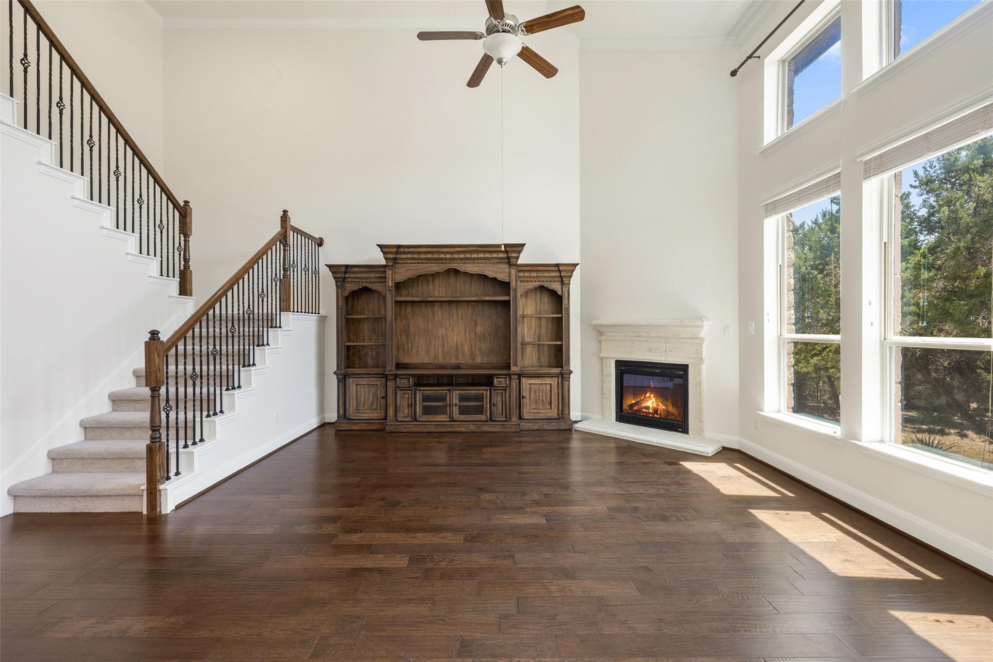 21909 Esmeralda DR