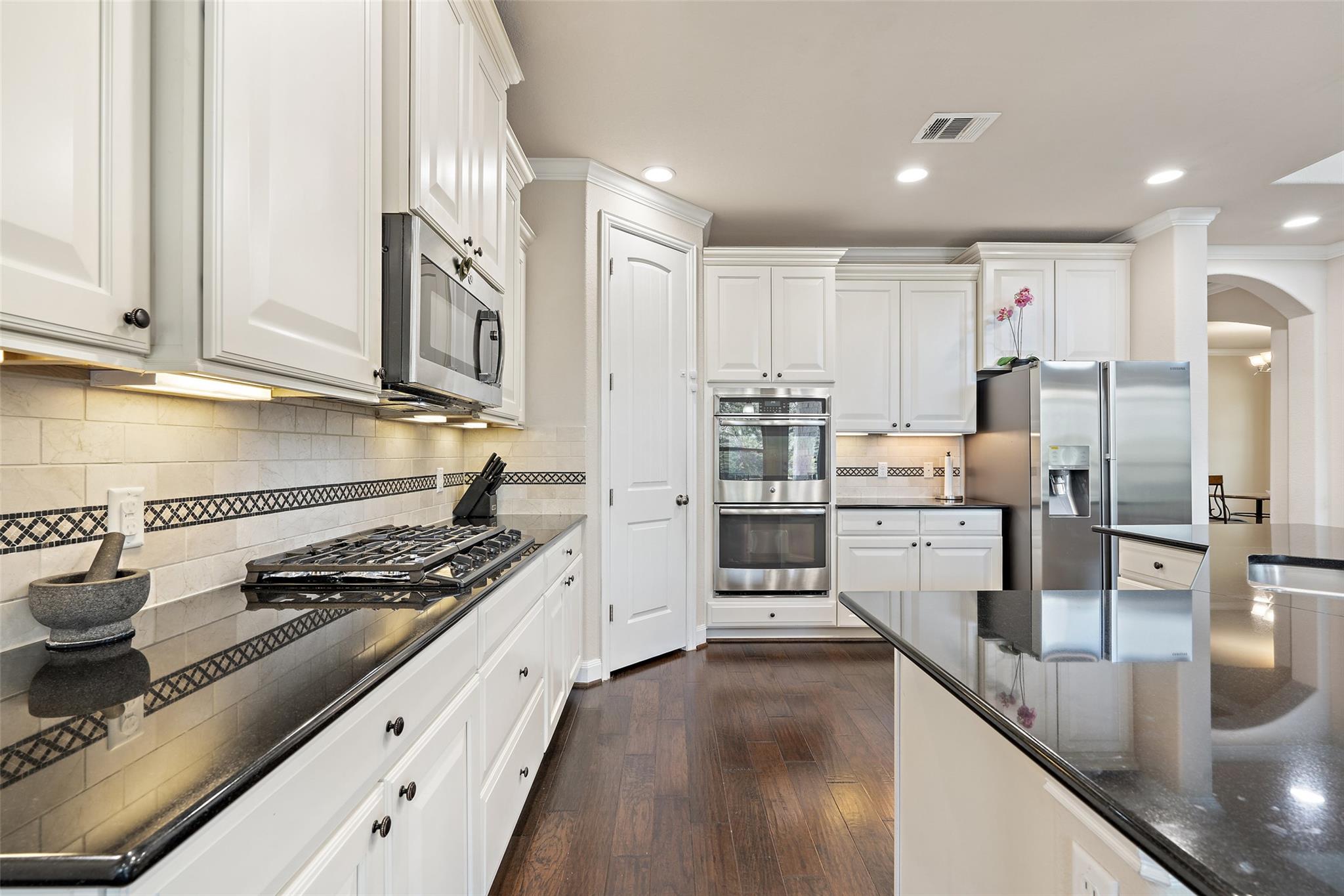 21909 Esmeralda DR