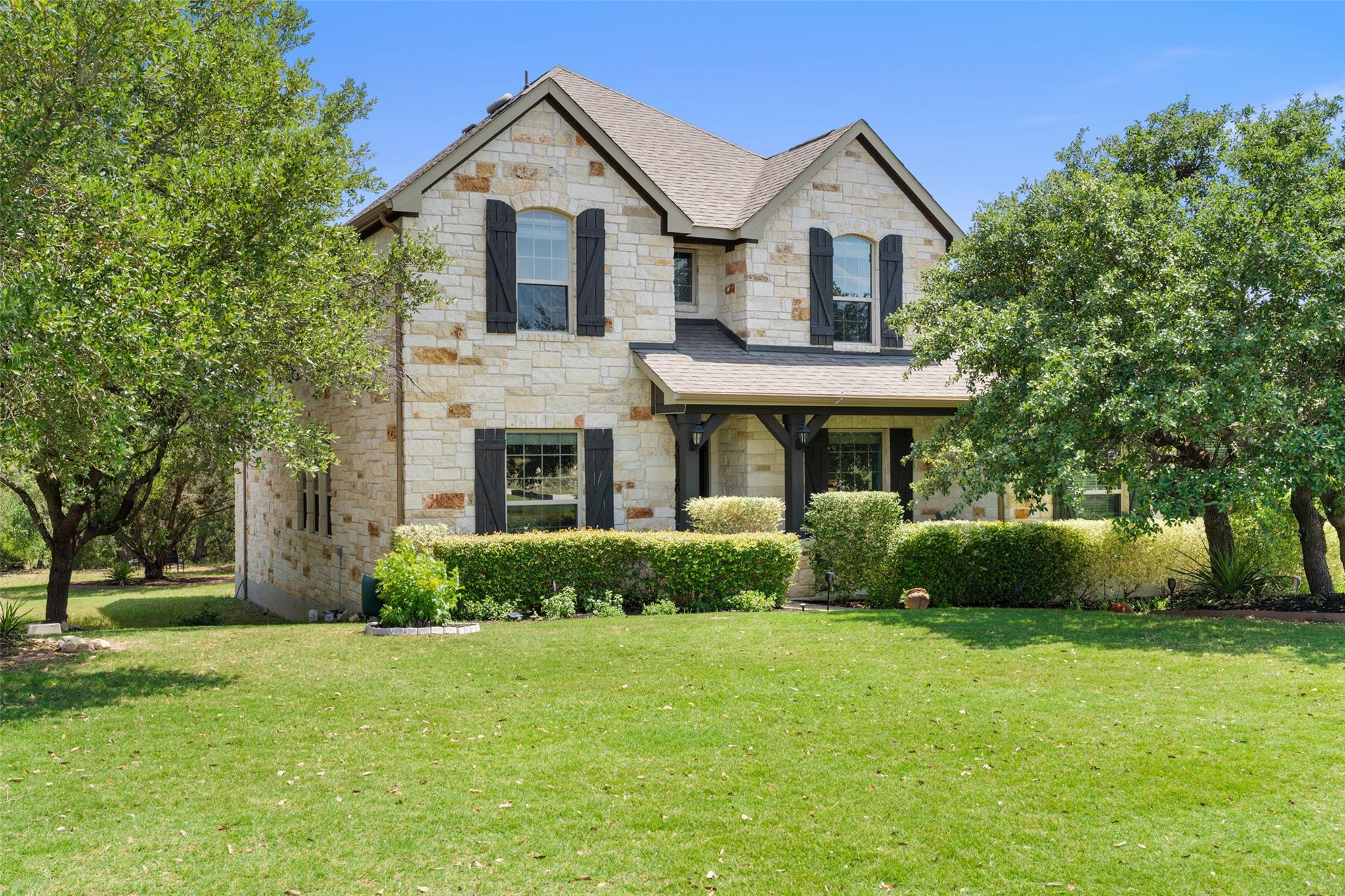 21909 Esmeralda DR