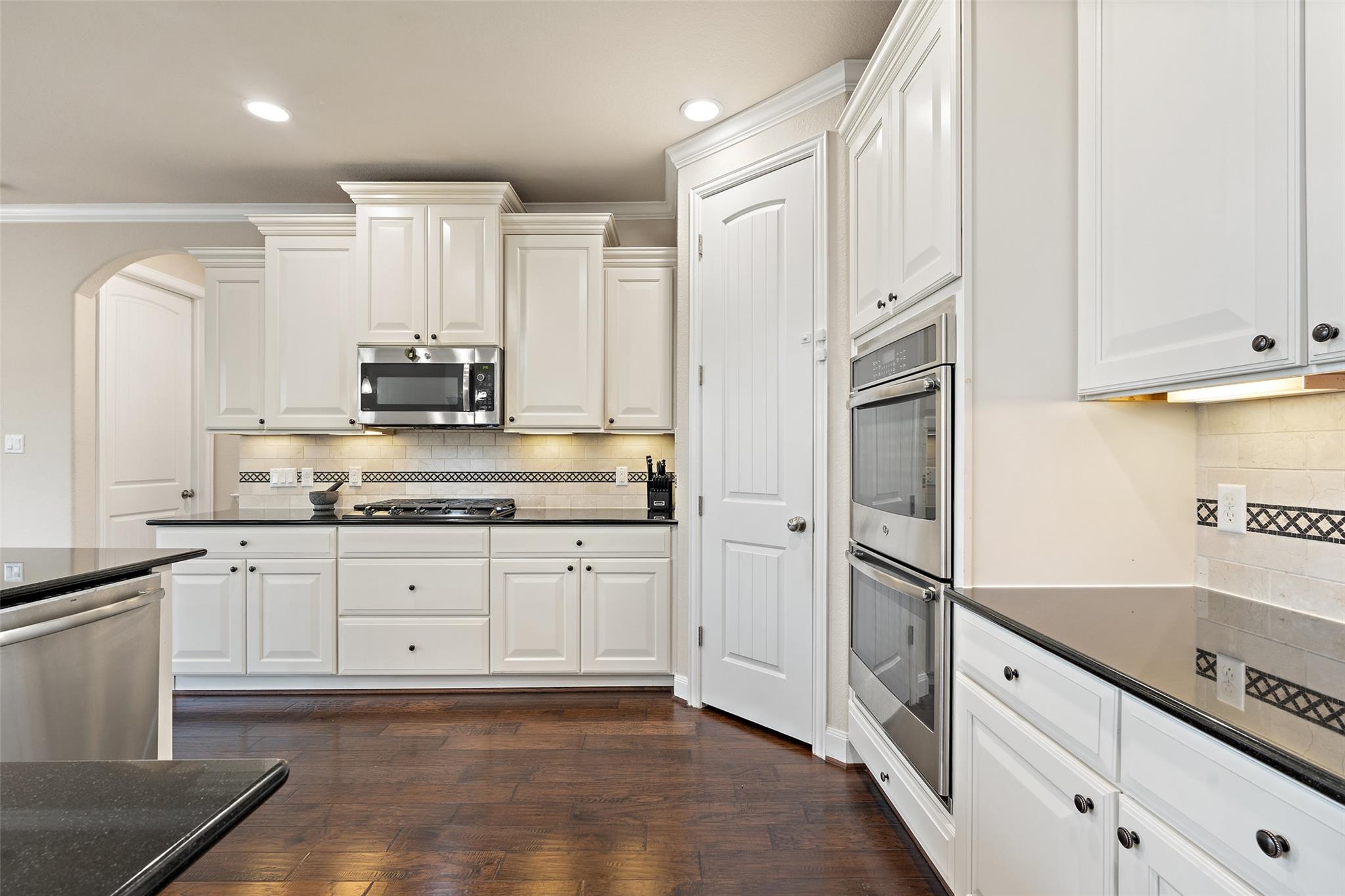 21909 Esmeralda DR
