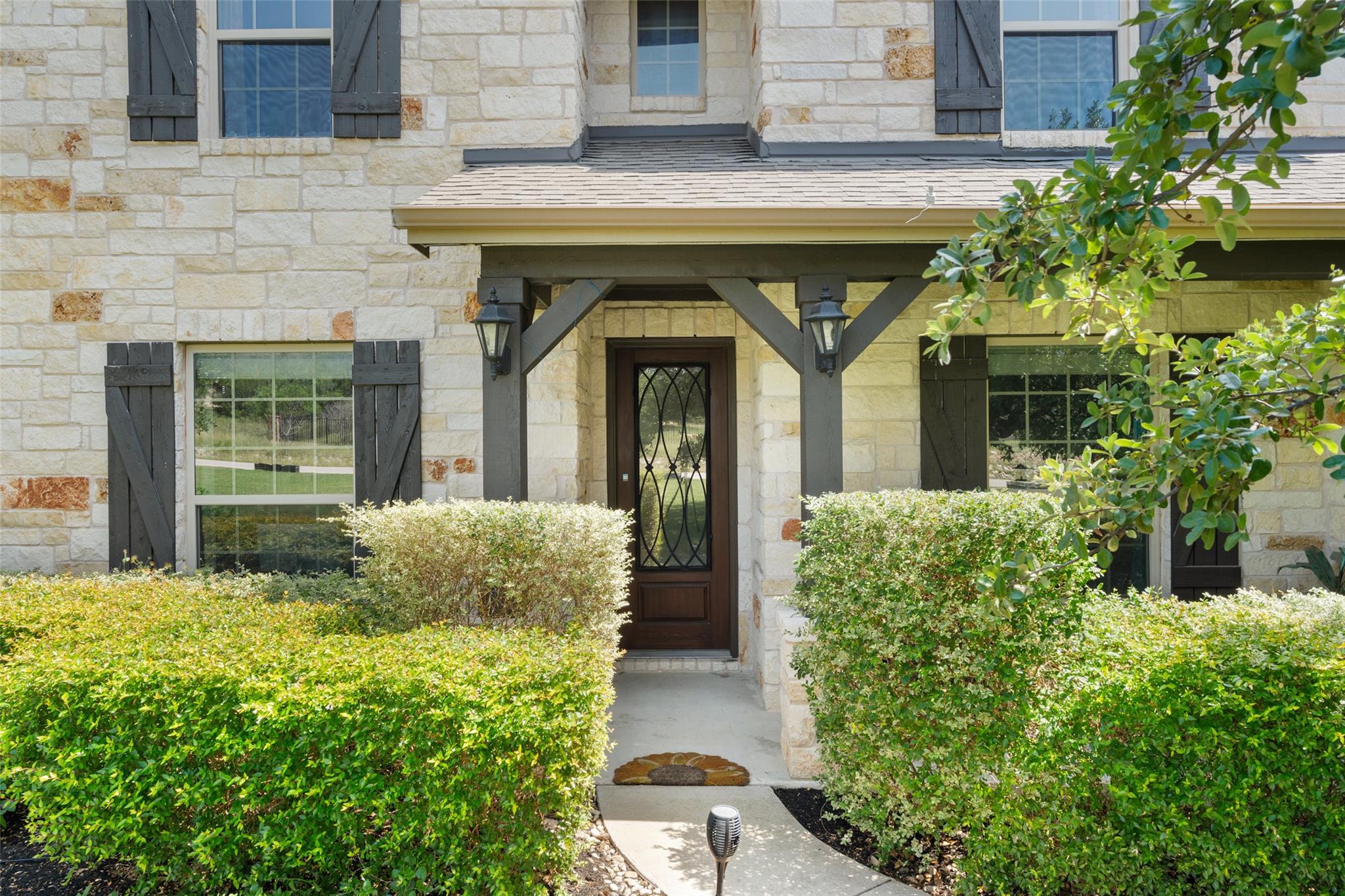 21909 Esmeralda DR