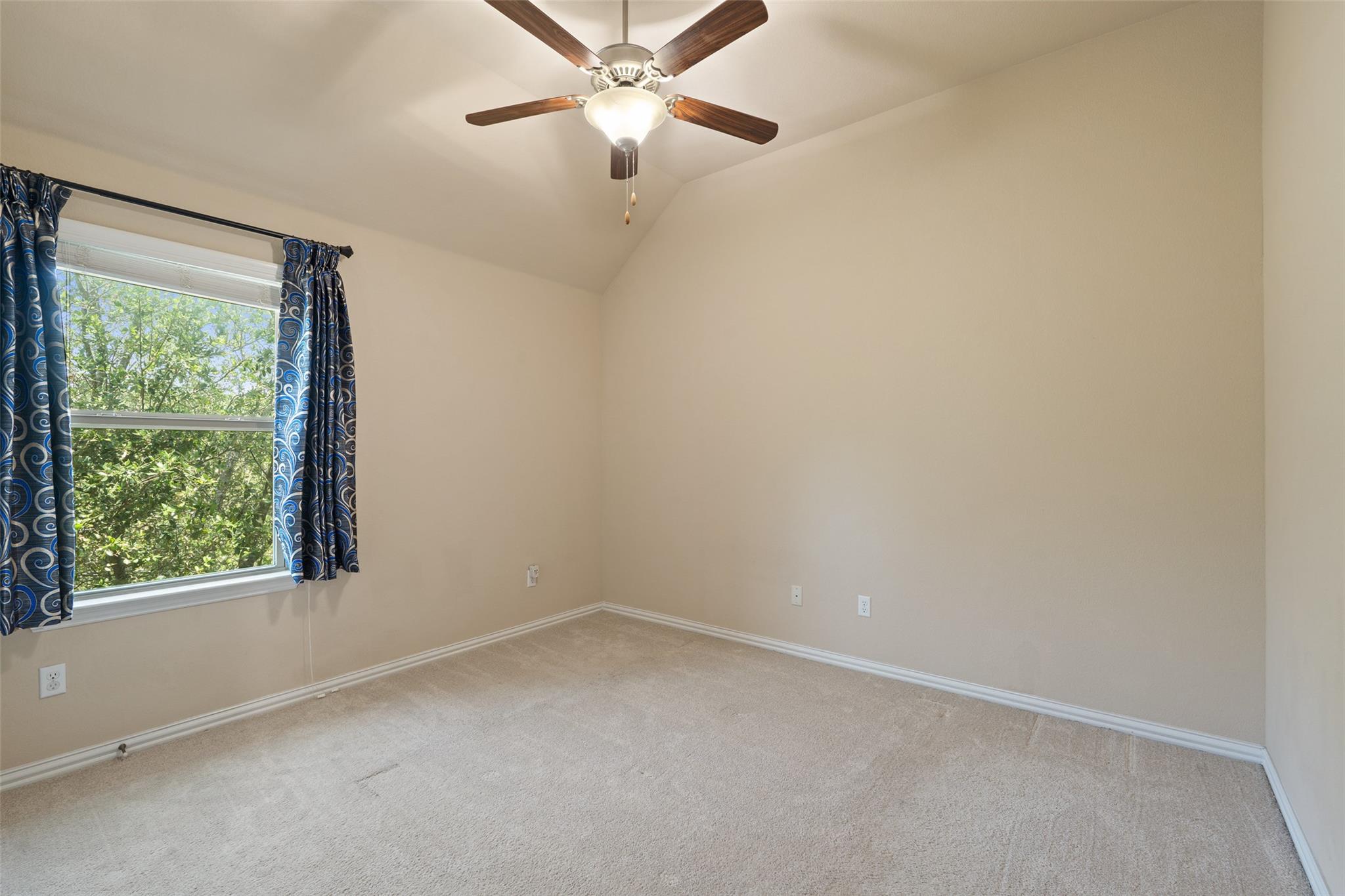 21909 Esmeralda DR