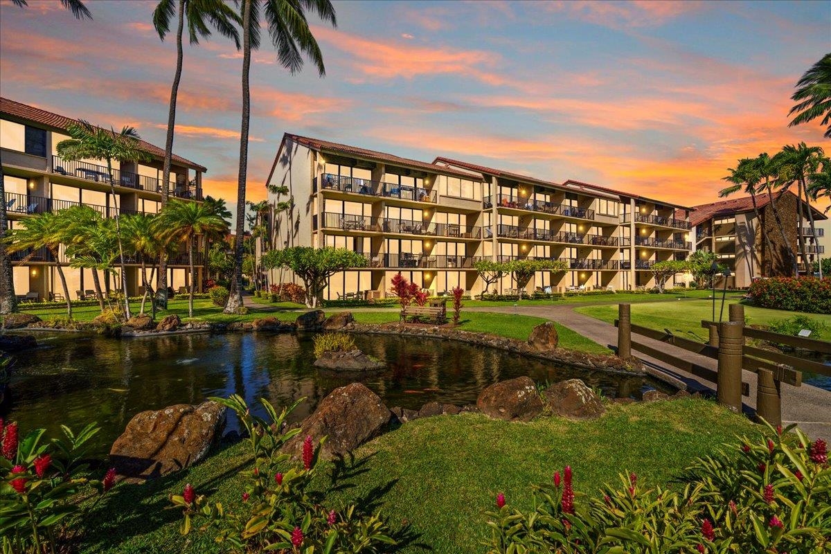 3543 Lower Honoapiilani Rd Unit: E209