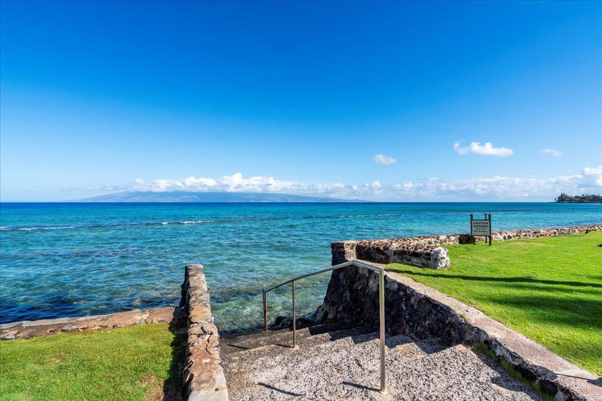 3543 Lower Honoapiilani Rd Unit: E209