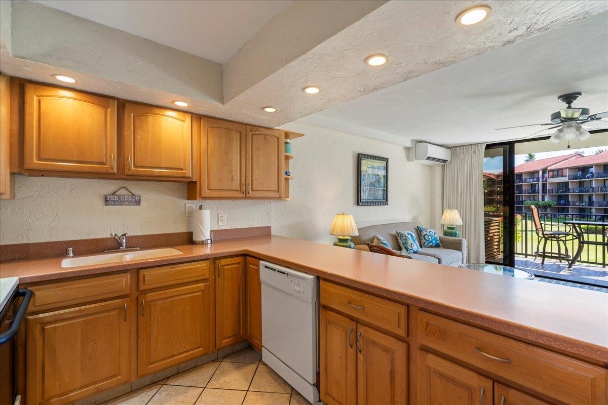 3543 Lower Honoapiilani Rd Unit: E209