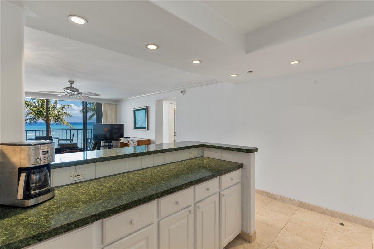 4327 Lower Honoapiilani Rd Unit: 408B
