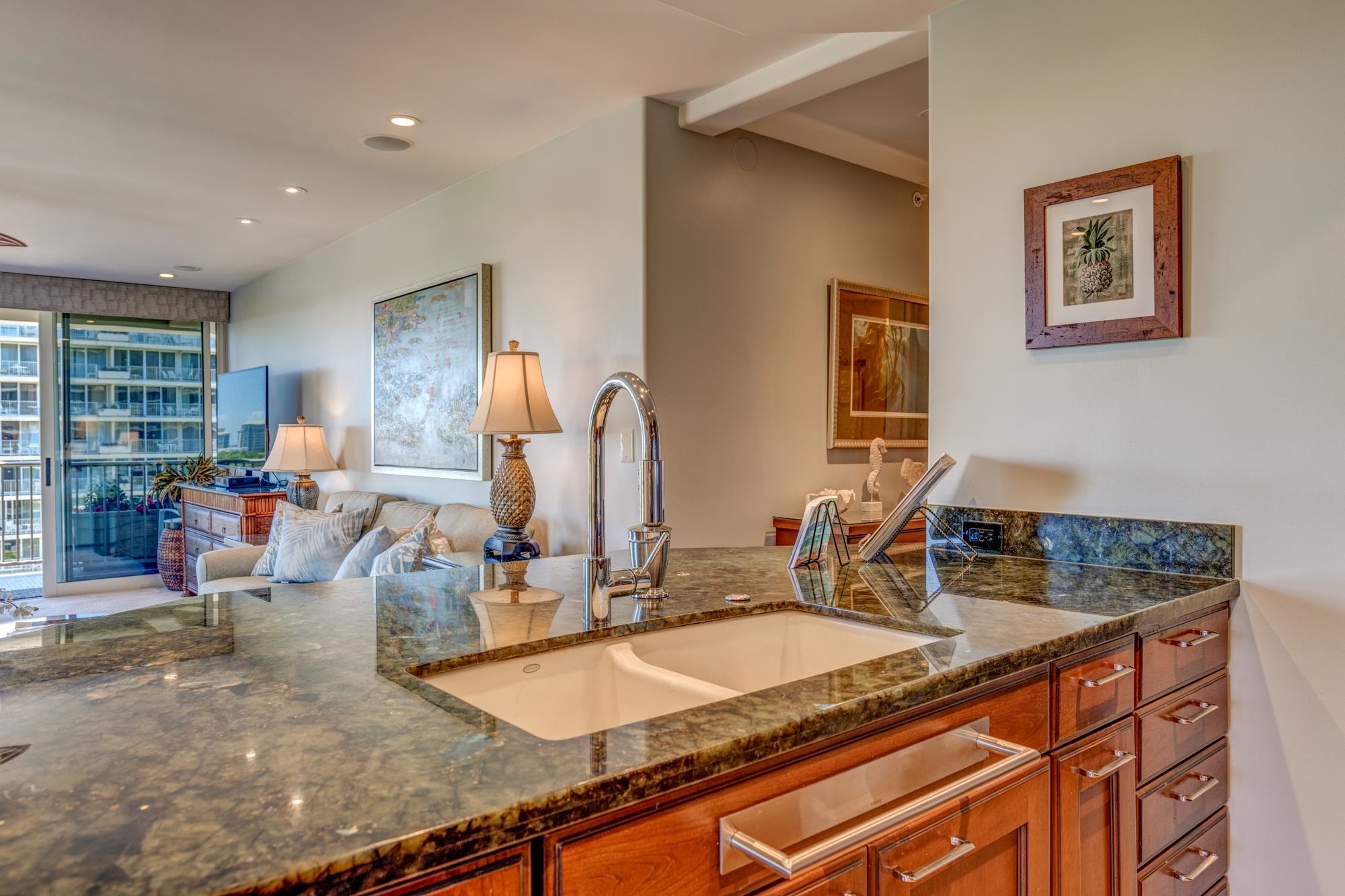 2481 Kaanapali Pkwy Unit: 821/823