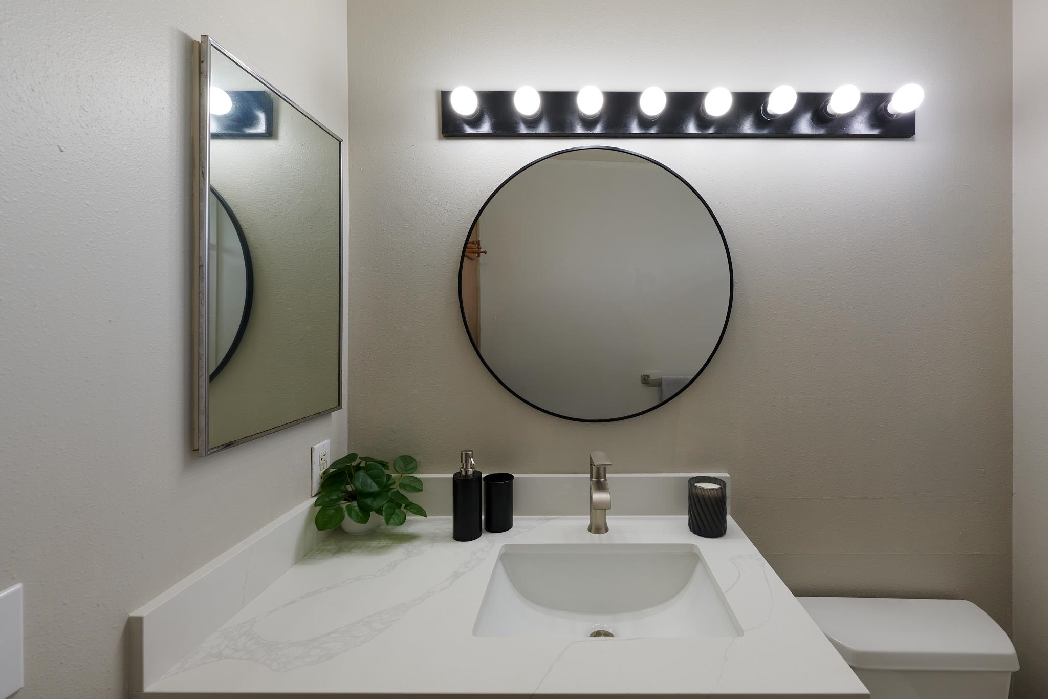56 Kunihi Ln Unit: 323