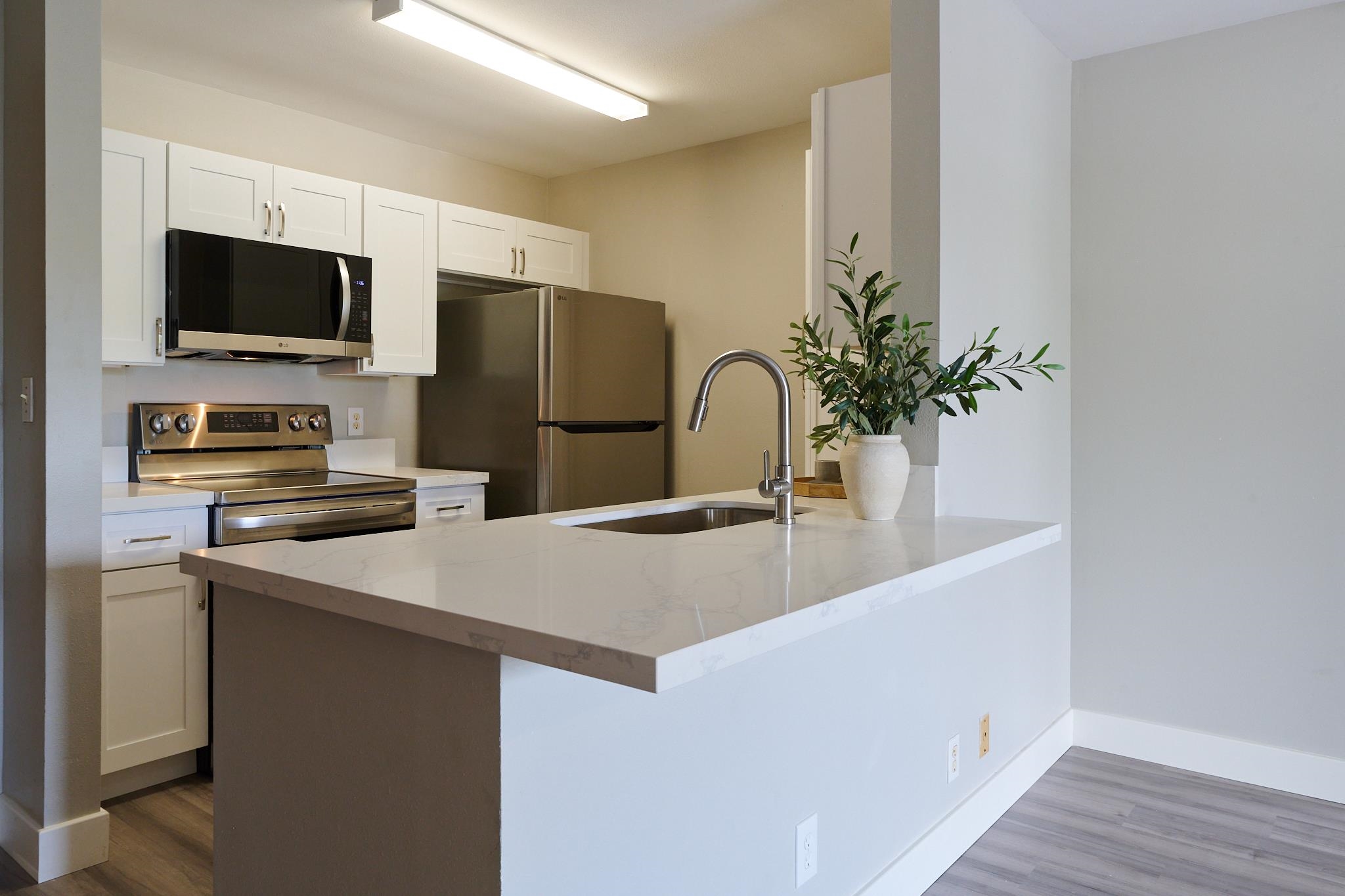 56 Kunihi Ln Unit: 323